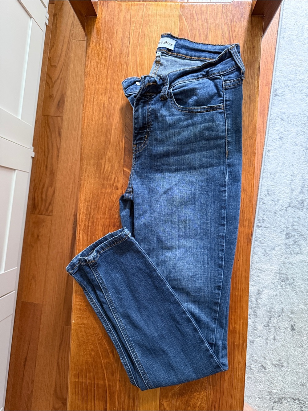 Women’s Skinny Jeans — Dark Blue Stretch Denim
